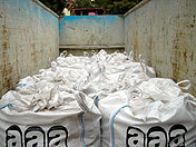 Ordnungsgem&auml;&szlig; verpackter Asbest